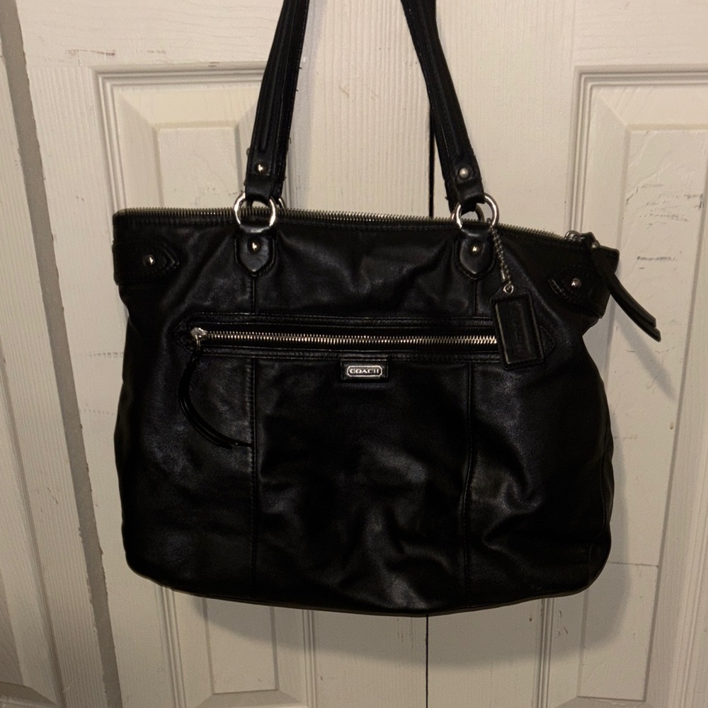 Coach Black Leather Shoulder Bag